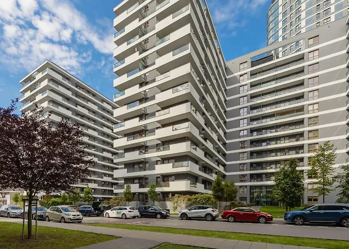 Lejlighed Comfortable Two-bedroom With Parking, Excellent Location In The Centre By Renters